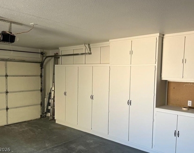 10012 Bundella Drive - Photo Thumbnail 14