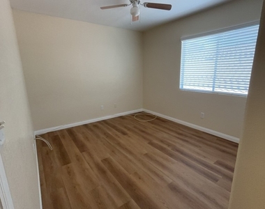 9765 Trail Rider Drive - Photo Thumbnail 5