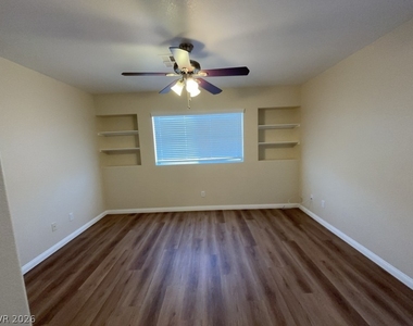 9765 Trail Rider Drive - Photo Thumbnail 11