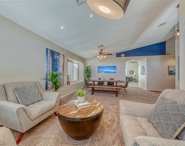 8421 Honeywood Circle - Photo Thumbnail 20