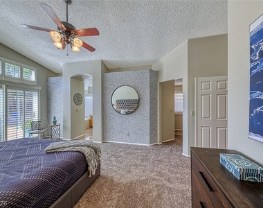 8421 Honeywood Circle - Photo Thumbnail 8