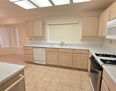 9328 Fresh Spring Drive - Photo Thumbnail 9
