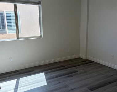 283 Walkinshaw Avenue - Photo Thumbnail 5