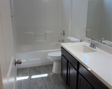 283 Walkinshaw Avenue - Photo Thumbnail 4