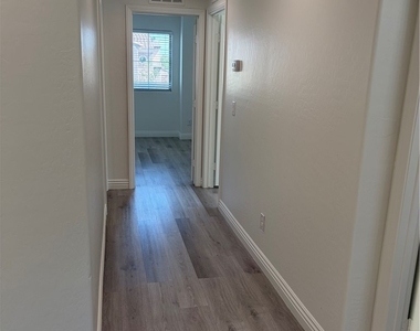 283 Walkinshaw Avenue - Photo Thumbnail 1