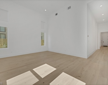 4803 Verde Bloom Street - Photo Thumbnail 37