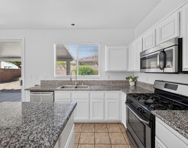 3799 Honey Ridge Court - Photo Thumbnail 18