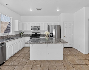 3799 Honey Ridge Court - Photo Thumbnail 15