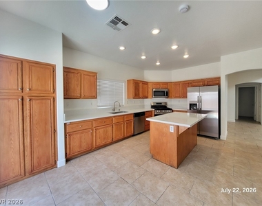 7956 Angel Tree Court - Photo Thumbnail 4