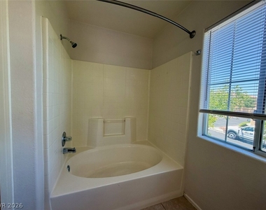 3619 American Pie Court - Photo Thumbnail 33