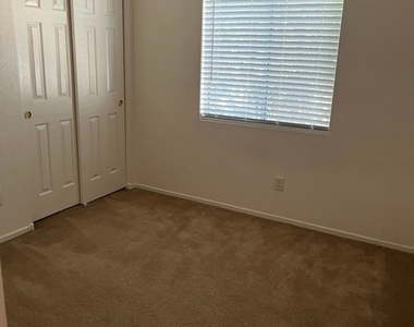 2511 April Breeze Lane - Photo Thumbnail 22