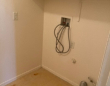 2511 April Breeze Lane - Photo Thumbnail 11
