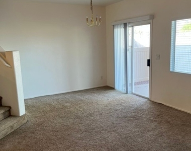 2511 April Breeze Lane - Photo Thumbnail 7