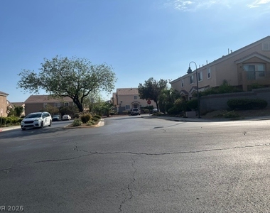2511 April Breeze Lane - Photo Thumbnail 1