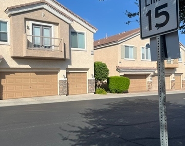 2511 April Breeze Lane - Photo Thumbnail 2
