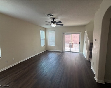 7213 Madarang Avenue - Photo Thumbnail 11