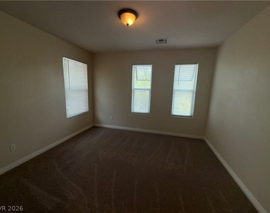 7213 Madarang Avenue - Photo Thumbnail 16