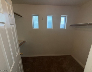 7213 Madarang Avenue - Photo Thumbnail 6