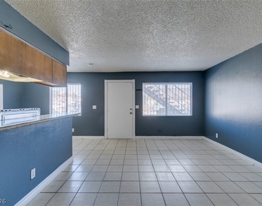 1641 N Lamont Street - Photo Thumbnail 9