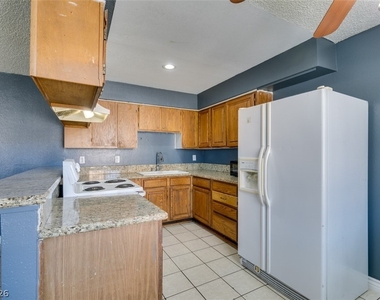 1641 N Lamont Street - Photo Thumbnail 19