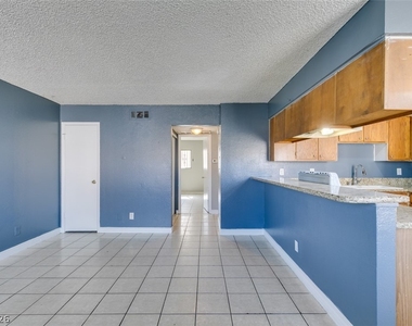 1641 N Lamont Street - Photo Thumbnail 14