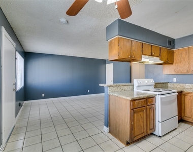 1641 N Lamont Street - Photo Thumbnail 23