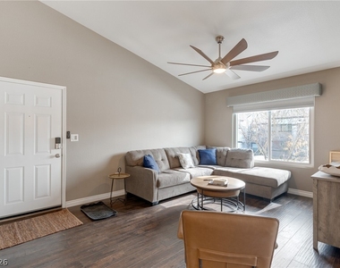 7255 W Sunset Road - Photo Thumbnail 6