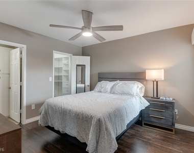 7255 W Sunset Road - Photo Thumbnail 17