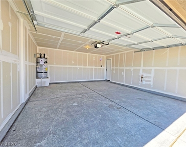 710 E Huyana Wind Drive - Photo Thumbnail 17