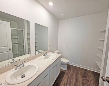 710 E Huyana Wind Drive - Photo Thumbnail 22