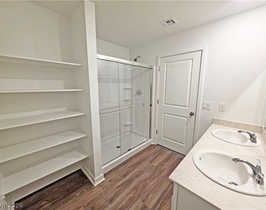 710 E Huyana Wind Drive - Photo Thumbnail 23