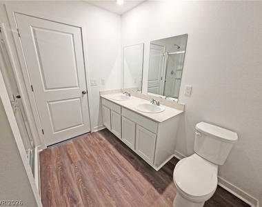 710 E Huyana Wind Drive - Photo Thumbnail 24