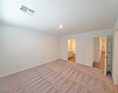710 E Huyana Wind Drive - Photo Thumbnail 19