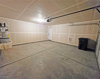 710 E Huyana Wind Drive - Photo Thumbnail 16