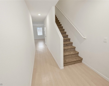 10923 Heatherford Avenue - Photo Thumbnail 5