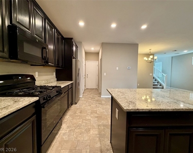 3832 Autumn America Place - Photo Thumbnail 13