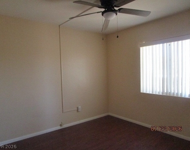 3822 King Palm Avenue - Photo Thumbnail 13