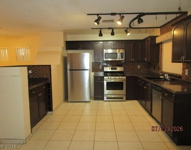 3822 King Palm Avenue - Photo Thumbnail 3