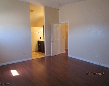 3822 King Palm Avenue - Photo Thumbnail 9