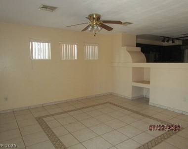3822 King Palm Avenue - Photo Thumbnail 2