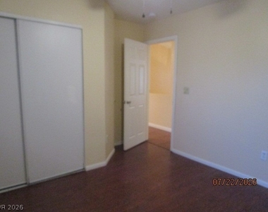 3822 King Palm Avenue - Photo Thumbnail 12