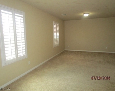 7220 Puffer Lake Court - Photo Thumbnail 23
