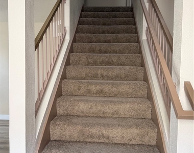 7621 Almeria Avenue - Photo Thumbnail 2