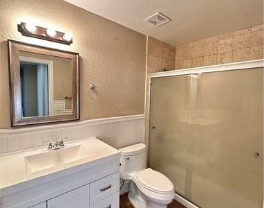 3910 Amy Marie Court - Photo Thumbnail 8
