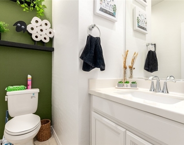 825 Star Estates Avenue - Photo Thumbnail 13