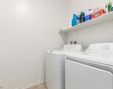 825 Star Estates Avenue - Photo Thumbnail 26