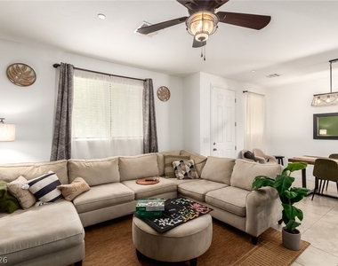 825 Star Estates Avenue - Photo Thumbnail 5