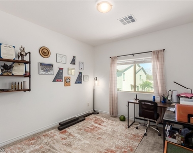 825 Star Estates Avenue - Photo Thumbnail 22