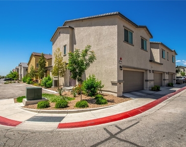 825 Star Estates Avenue - Photo Thumbnail 1