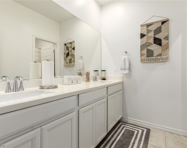 825 Star Estates Avenue - Photo Thumbnail 24
